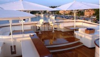 Yacht Big Aron Sundeck